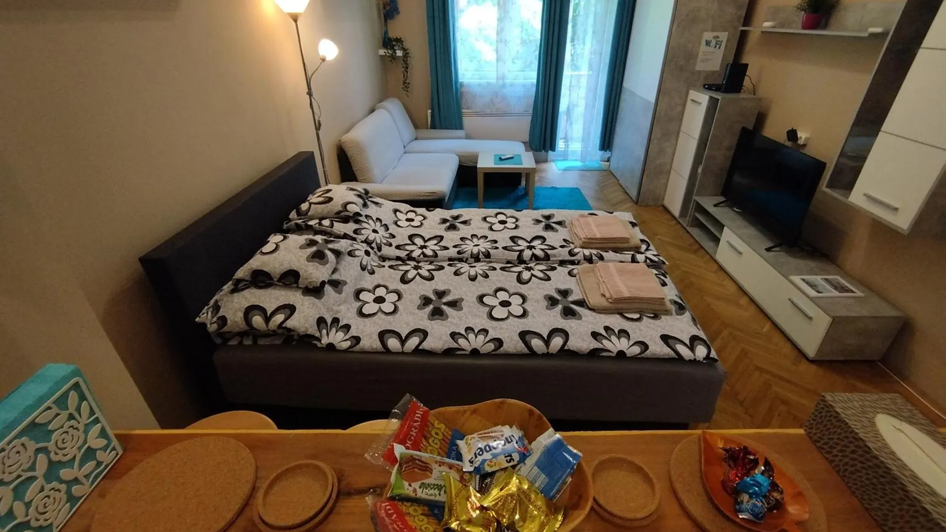 Flower Studio Apartment Budapest